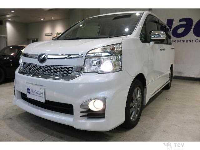 2013 Toyota Voxy