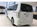 2013 Toyota Voxy