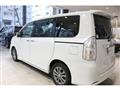 2013 Toyota Voxy