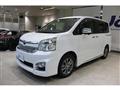 2013 Toyota Voxy