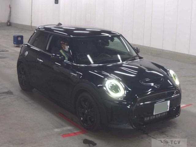2022 BMW MINI