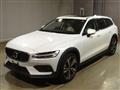 2020 Volvo V60