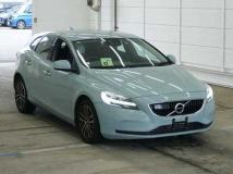 2018 Volvo V40