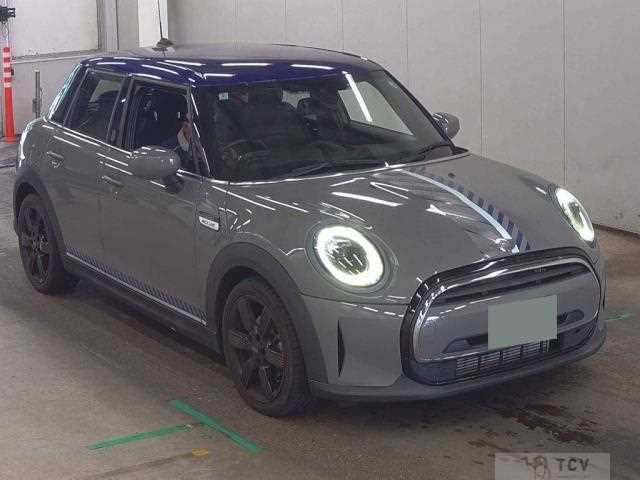 2022 BMW MINI