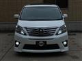 2013 Toyota Alphard G