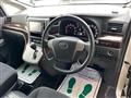 2014 Toyota Alphard G
