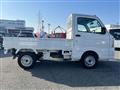 2024 Nissan Clipper Truck
