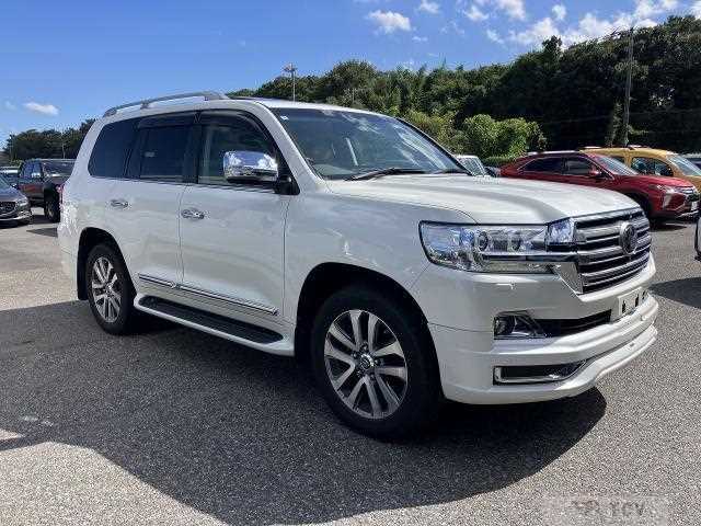 2018 Toyota Land Cruiser