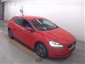 2018 Volvo V40