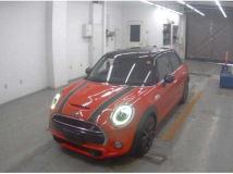 2019 BMW MINI