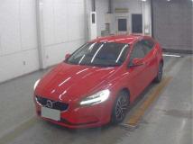 2018 Volvo V40