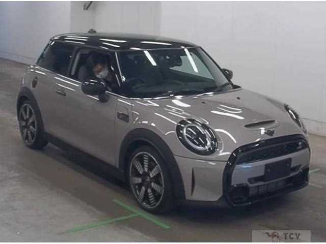 2021 BMW MINI