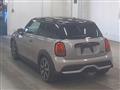 2021 BMW MINI