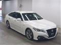 2019 Toyota Crown Hybrid