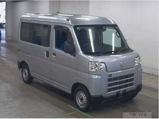 2022 Daihatsu Hijet Cargo