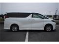 2022 Toyota Alphard Hybrid