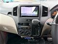 2010 Nissan ROOX