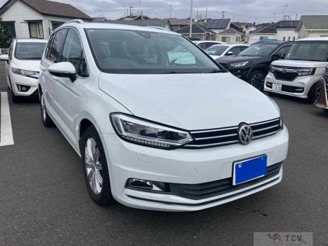 2016 Volkswagen Golf Touran