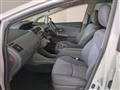 2013 Toyota PRIUS α