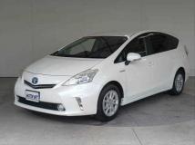 2013 Toyota PRIUS α