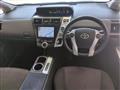 2013 Toyota PRIUS α