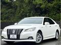 2016 Toyota Crown Hybrid