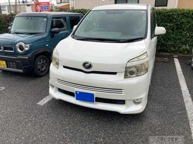 2008 Toyota Voxy