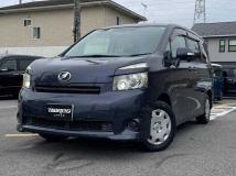 2010 Toyota Voxy