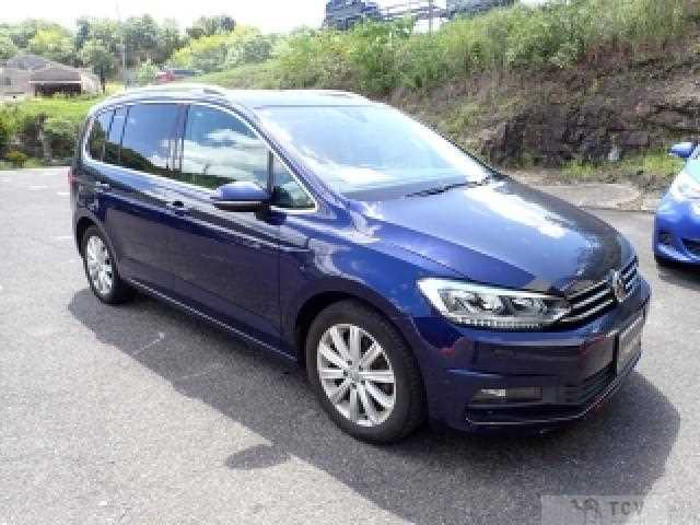 2018 Volkswagen Golf Touran