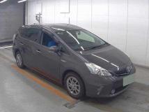 2014 Toyota PRIUS α
