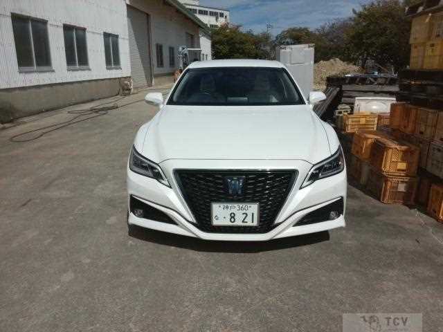 2018 Toyota Crown Hybrid