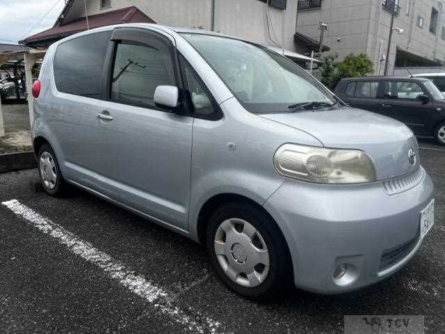 2004 Toyota Porte