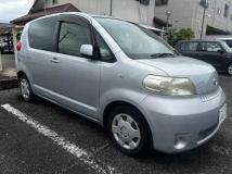 2004 Toyota Porte