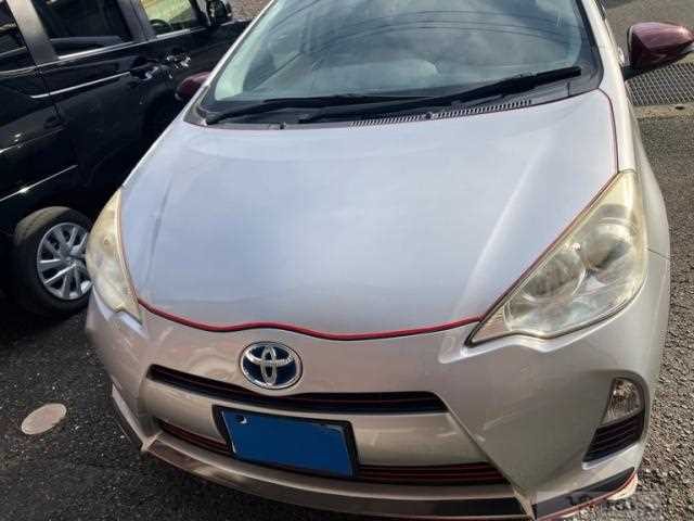 2012 Toyota AQUA