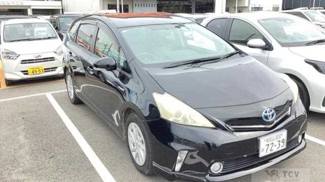 2013 Toyota PRIUS α