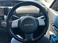 2011 Daihatsu Tanto