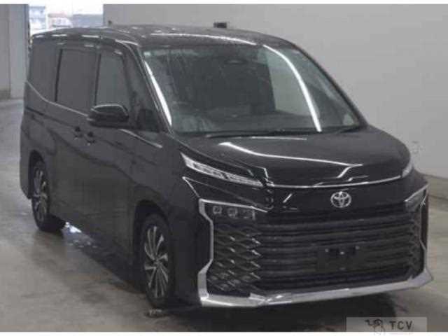 2023 Toyota Voxy