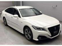 2019 Toyota Crown Hybrid