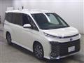 2022 Toyota Voxy