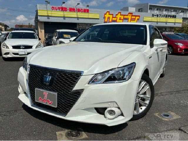 2015 Toyota Crown Hybrid