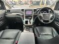 2013 Toyota Alphard Hybrid