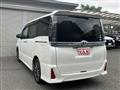 2016 Toyota Voxy