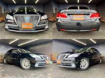 2013 Toyota Crown Hybrid