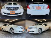 2011 Toyota Crown Majesta