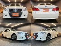 2013 Toyota Crown Hybrid
