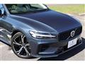 2022 Volvo V60