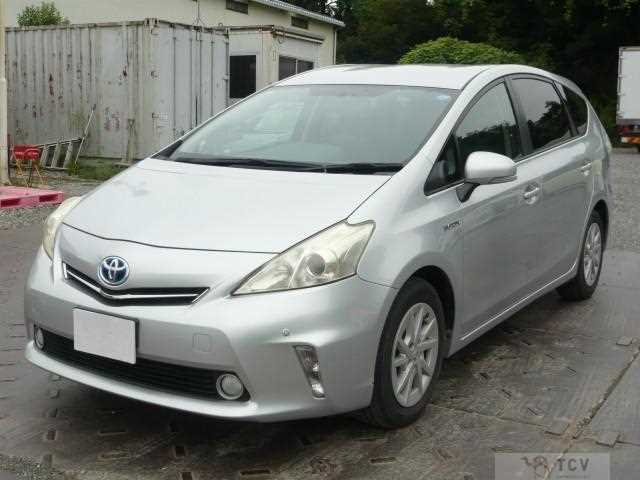 2013 Toyota PRIUS α