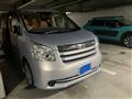 2009 Toyota Noah