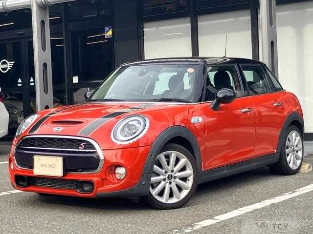2019 BMW MINI