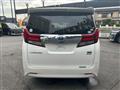 2016 Toyota Alphard Hybrid